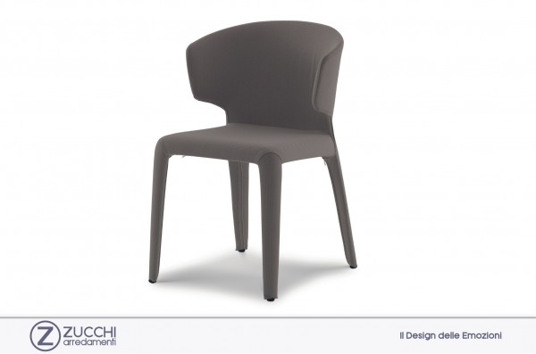 Carte d'arredo Poltroncina Hola 367 Cassina Zucchi Arredamenti 01