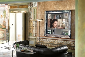 Philippe Starck: Caadre TV 0 Zucchi Arredamenti