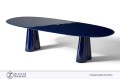 Tavolo Treflo Cassina con piano ovale e basamento a forma di infinito